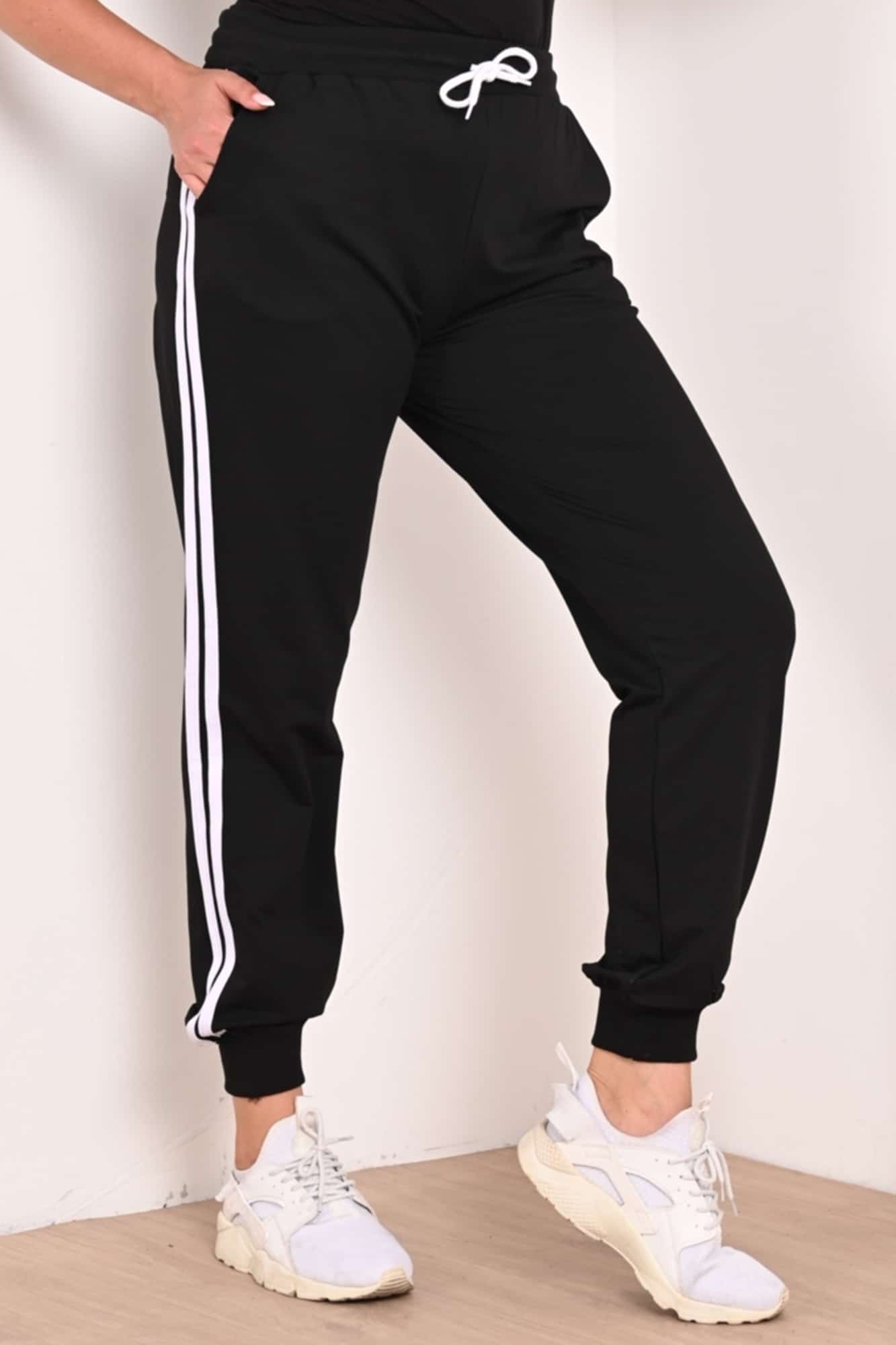 Pantalon dama marimi mari de trening 2 dungi 6008-22