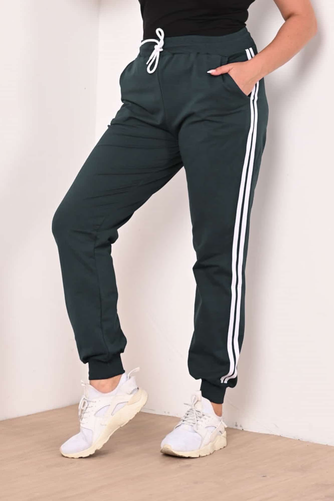 Pantalon dama marimi mari de trening 2 dungi 6008-22